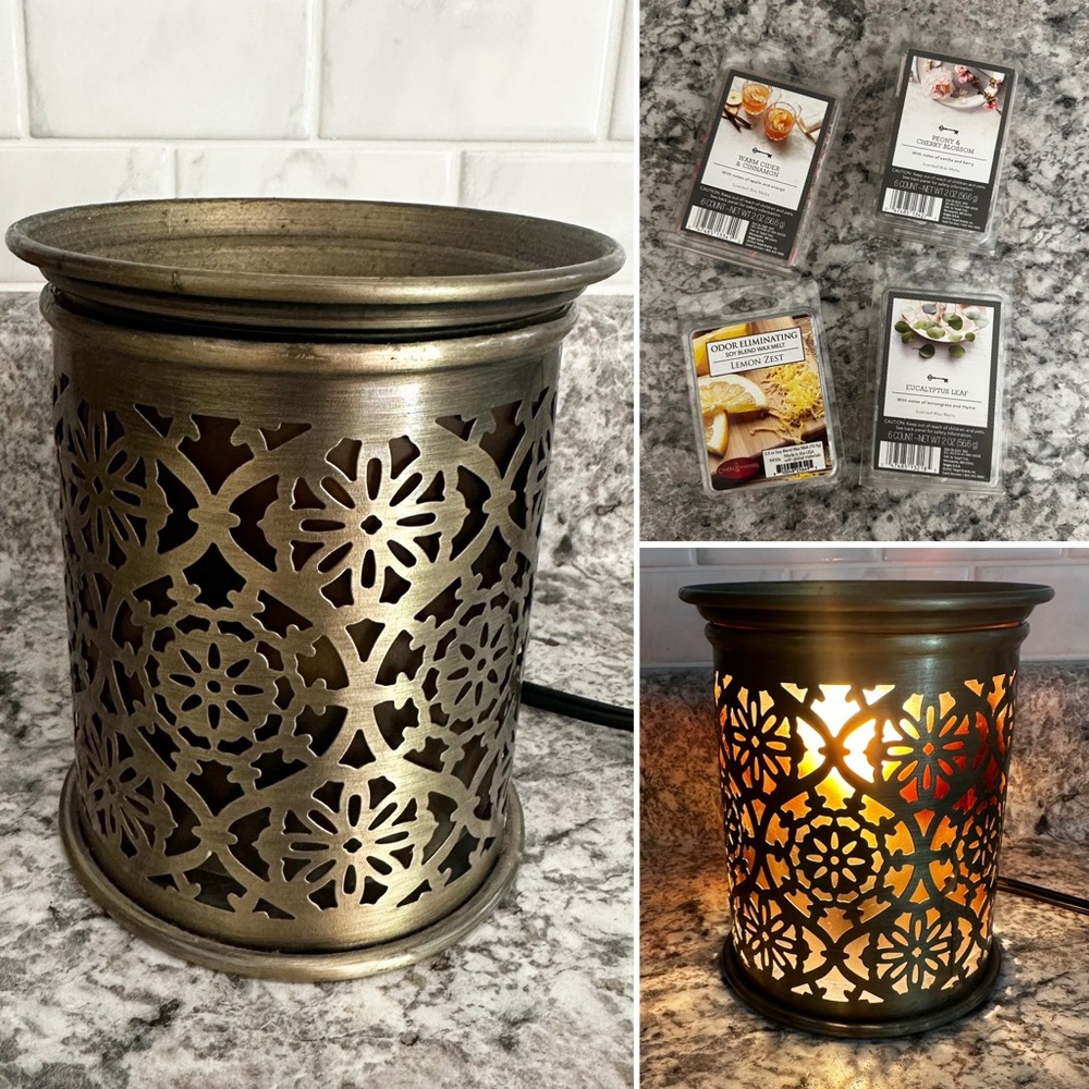 Wax melt warmer, plug in, includes some wax melts
